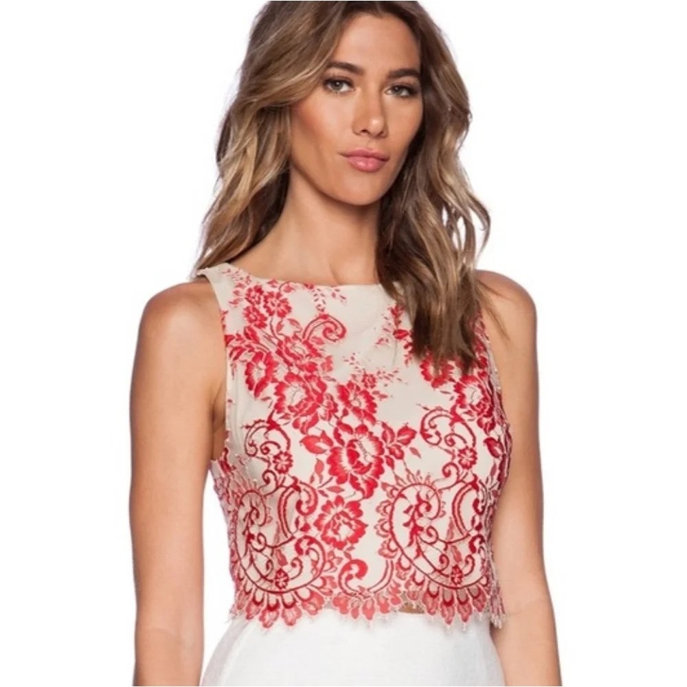 Alice + Olivia M Avani Embroidered Lace Crop Top Red Beige Back Zip Fitted